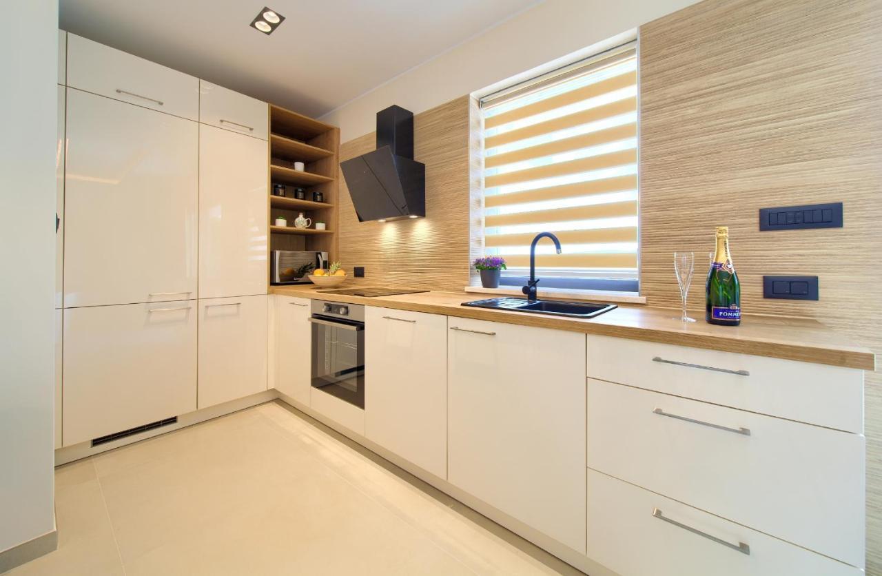 Unique With Private Pool Apartment Krk Town