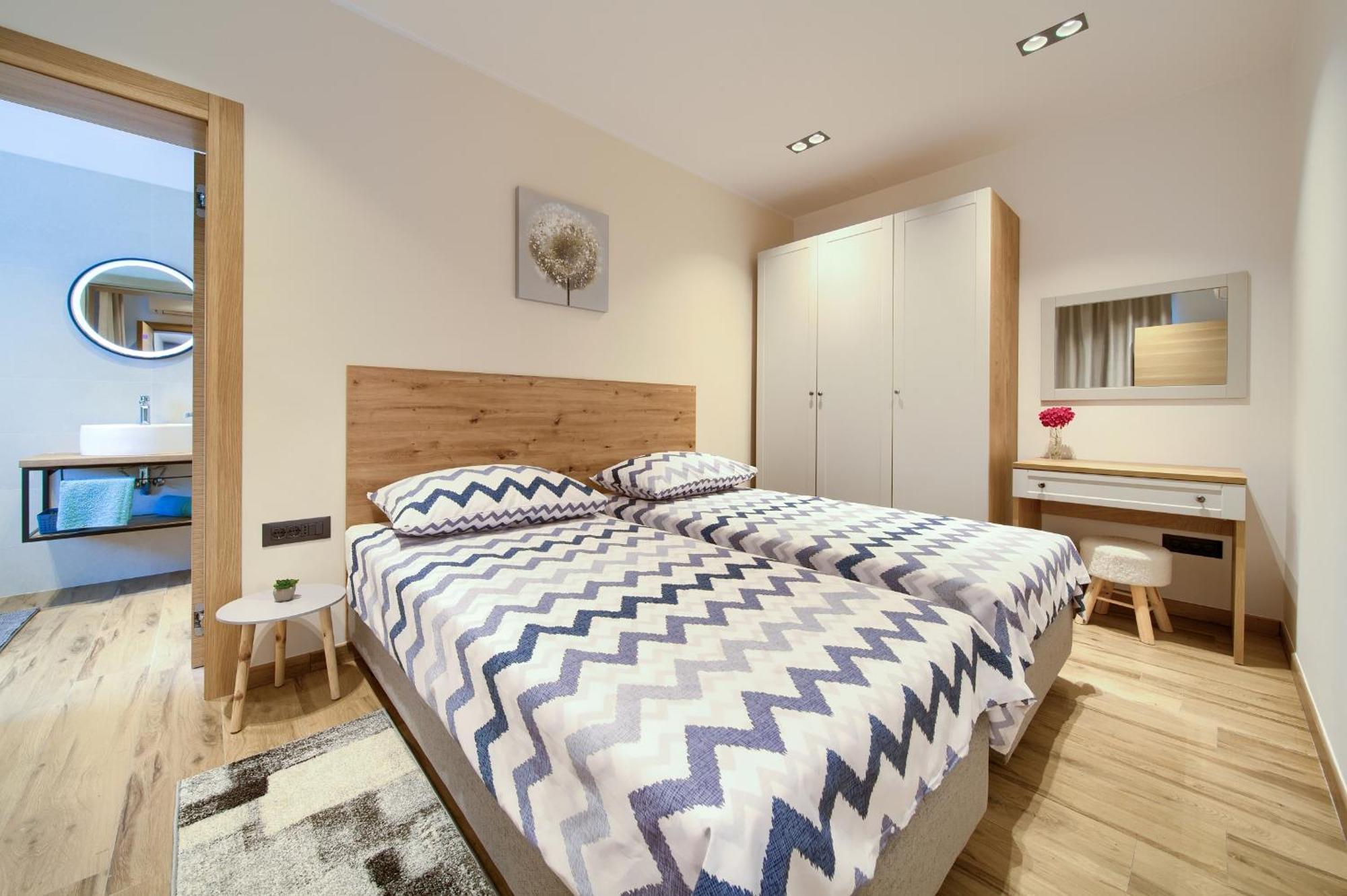 Unique With Private Pool Apartment Krk Town