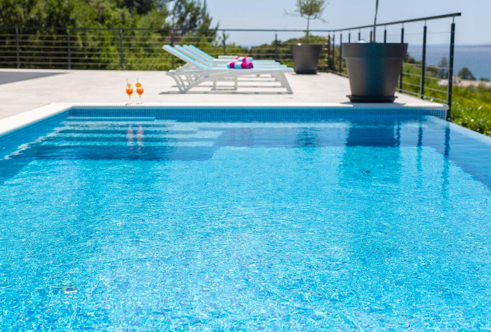 Unique With Private Pool Krk Town
