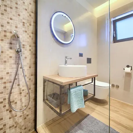 Unique Apartment With Private Pool Krk Town Exterior photo
