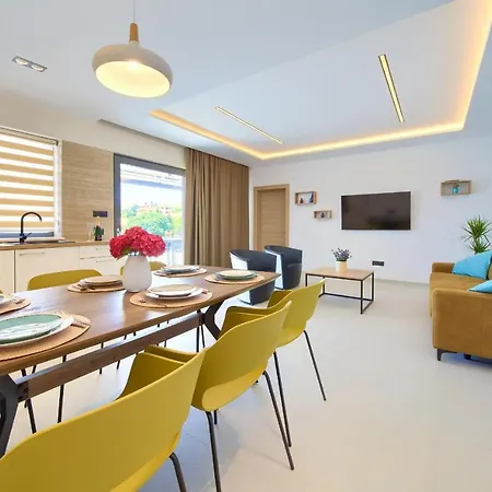 Unique Apartment With Private Pool Krk Town Exterior photo